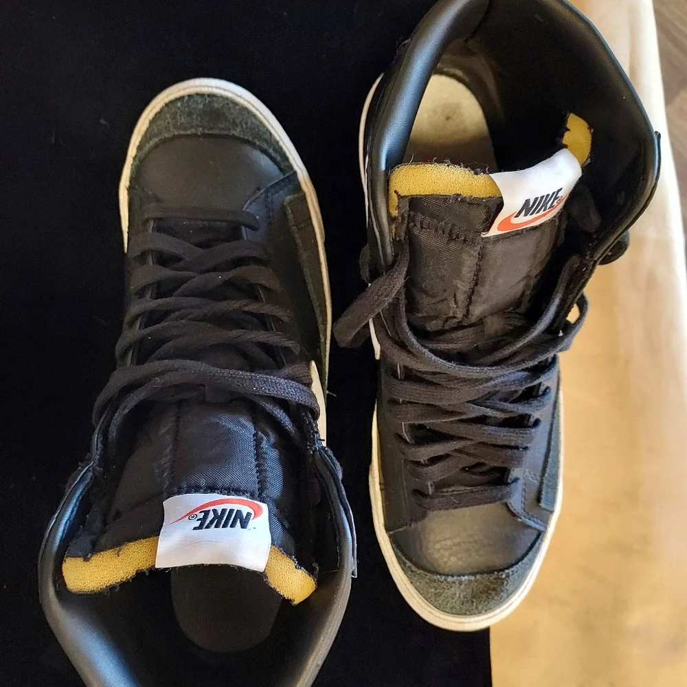 Nike 10.5 Men's 🏀🏀 - EUC - NO BOX shoes only, in very good condition! - Picture 12 of 14